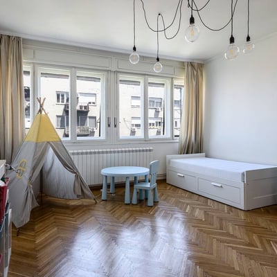 Rental of a bright 3-room apartment, 99 m², city center, Belgrade, Serbia